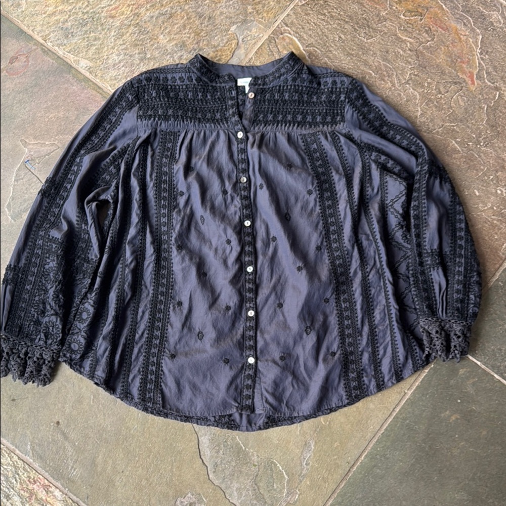 Sundance Black Embroidered Button-Front Blouse